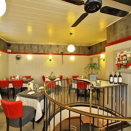 酒店 Le Marais Restaurant Au Petit Challandais 沙朗
