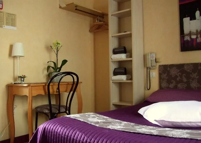 Le Marais Restaurant Au Petit Challandais 2*