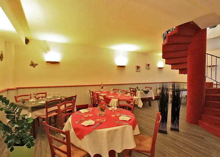 Hotel Le Marais Restaurant Au Petit Challandais Challans